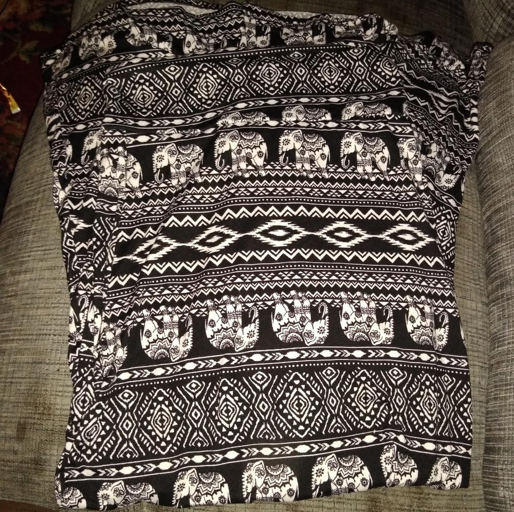 Aztec pattern long skirt